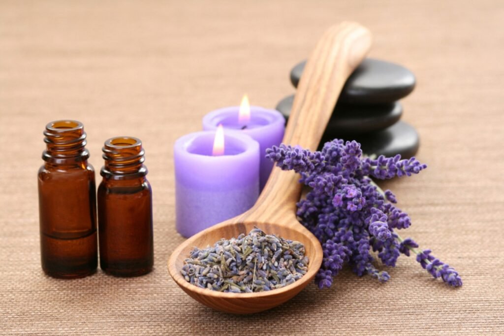 lavender, oil, candles-5562278.jpg